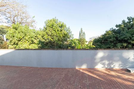 Casa para alugar com 1000m², 4 quartos e 6 vagasVista da suíte 4