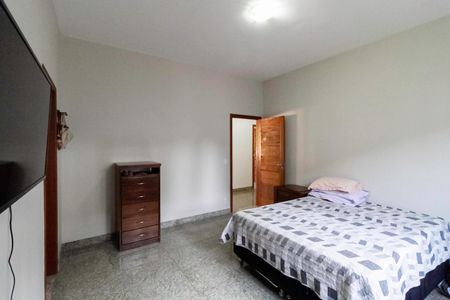 Casa para alugar com 1000m², 4 quartos e 6 vagasSuíte 1