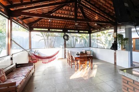 Casa para alugar com 1000m², 4 quartos e 6 vagasÁrea gourmet