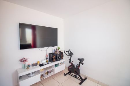 Casa à venda com 71m², 2 quartos e 2 vagasSala