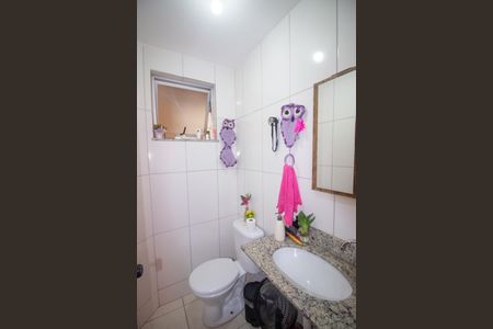 Casa à venda com 71m², 2 quartos e 2 vagasLavabo