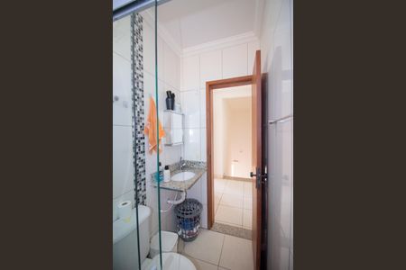 Casa à venda com 71m², 2 quartos e 2 vagasBanheiro Social