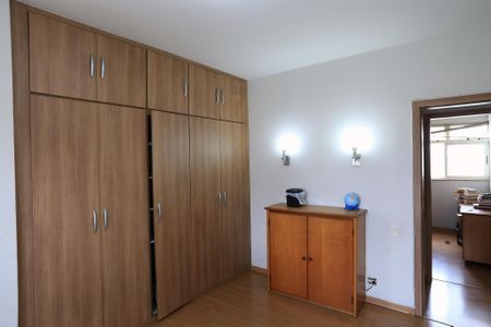 Apartamento à venda com 157m², 3 quartos e 2 vagasQuarto
