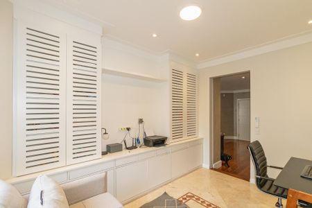 Apartamento à venda com 167m², 3 quartos e 3 vagasEscritório