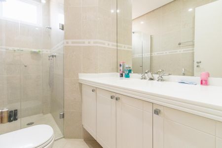 Apartamento à venda com 167m², 3 quartos e 3 vagasBanheiro da Suíte 2