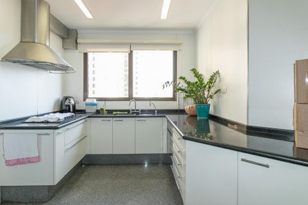 Apartamento à venda com 167m², 3 quartos e 3 vagasCozinha