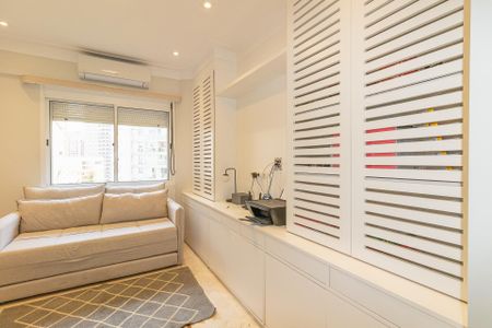 Apartamento à venda com 167m², 3 quartos e 3 vagasEscritório