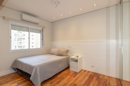 Apartamento à venda com 167m², 3 quartos e 3 vagasSuíte 1