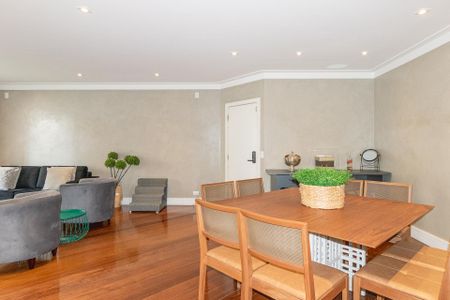 Sala de apartamento à venda com 3 quartos, 167m² em Vila Nova Conceição, São Paulo