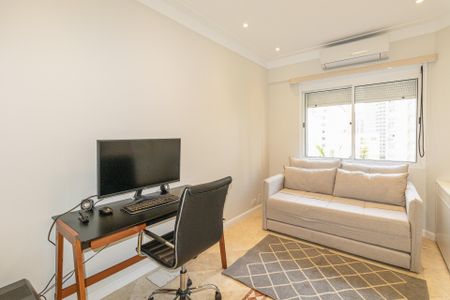 Apartamento à venda com 167m², 3 quartos e 3 vagasEscritório