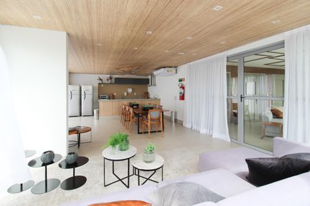 Apartamento para alugar com 31m², 1 quarto e sem vaga Apartamento para alugar com 31m², 1 quarto e sem vagaÁrea comum - Salão de festas