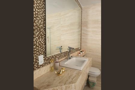 Banheiro de casa de condomínio à venda com 3 quartos, 230m² em Maria Paula, Niterói