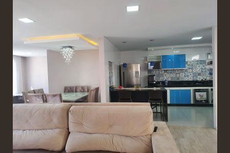 Sala de casa de condomínio à venda com 3 quartos, 230m² em Maria Paula, Niterói