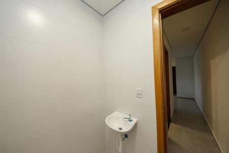 Apartamento à venda com 39m², 2 quartos e sem vaga Apartamento à venda com 39m², 2 quartos e sem vagaBanheiro Social