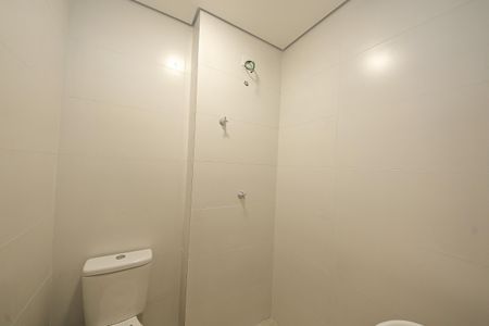 Apartamento à venda com 39m², 2 quartos e sem vaga Apartamento à venda com 39m², 2 quartos e sem vagaBanheiro Social