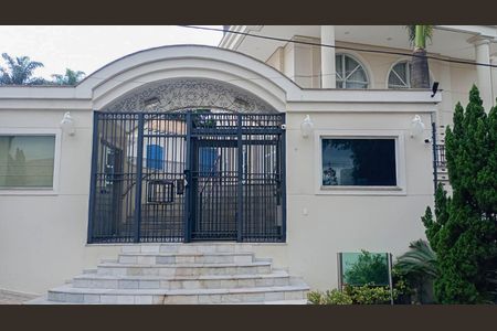 Apartamento para alugar com 217m², 4 quartos e 5 vagasFachada