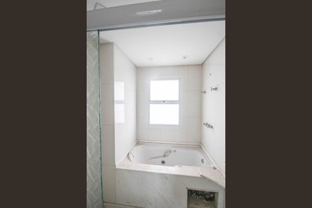 Apartamento para alugar com 217m², 4 quartos e 5 vagasBanheiro da Suíte 2