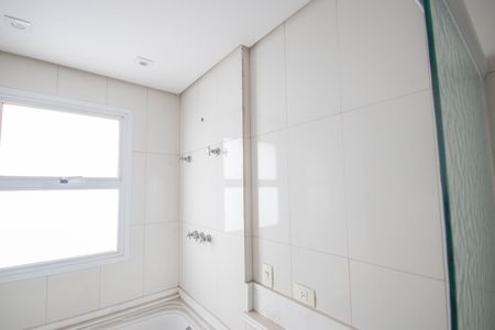 Apartamento para alugar com 217m², 4 quartos e 5 vagasBanheiro da Suíte 2