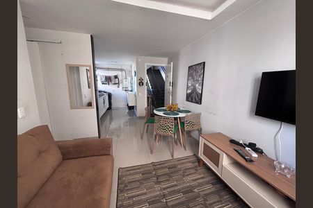 Sala de apartamento para alugar com 2 quartos, 45m² em Recreio dos Bandeirantes, Rio de Janeiro