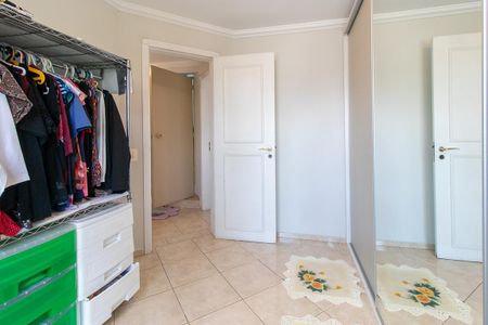 Casa de condomínio para alugar com 210m², 3 quartos e 3 vagasQuarto 2