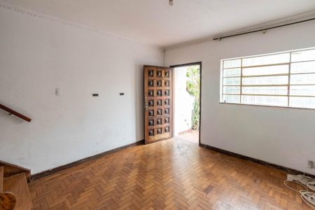 Casa à venda com 90m², 2 quartos e sem vaga Casa à venda com 90m², 2 quartos e sem vagaSala