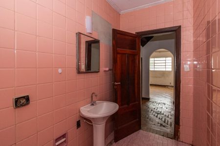 Casa à venda com 90m², 2 quartos e sem vaga Casa à venda com 90m², 2 quartos e sem vagaBanheiro