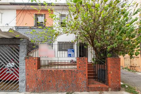 Casa à venda com 90m², 2 quartos e sem vaga Casa à venda com 90m², 2 quartos e sem vagaFachada