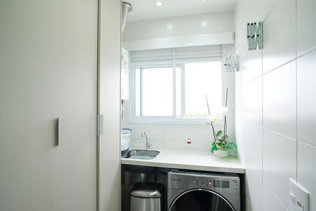 Apartamento para alugar com 69m², 2 quartos e 1 vagaÁrea de serviço