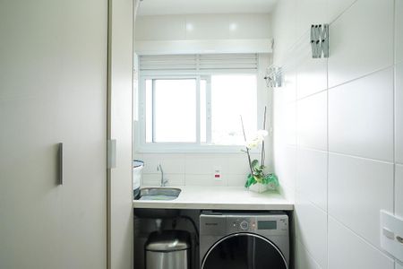 Apartamento para alugar com 69m², 2 quartos e 1 vagaÁrea de serviço