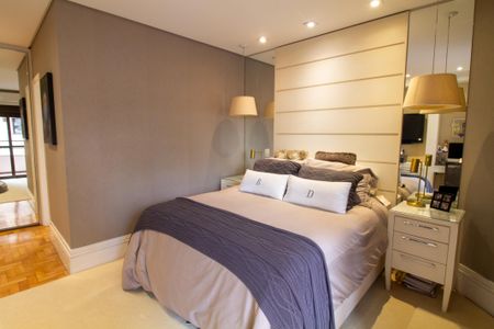 Apartamento à venda com 216m², 4 quartos e 2 vagas Apartamento à venda com 216m², 4 quartos e 2 vagasSuíte