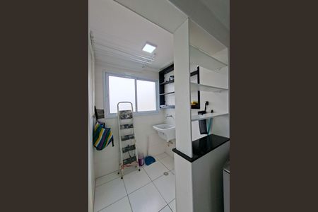 Apartamento para alugar com 74m², 2 quartos e 1 vagaÁrea de Serviço