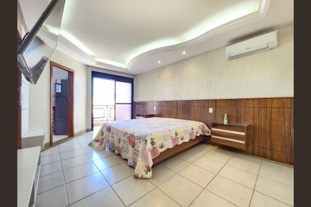 Casa à venda com 360m², 5 quartos e 4 vagas Casa à venda com 360m², 5 quartos e 4 vagasSuíte 1