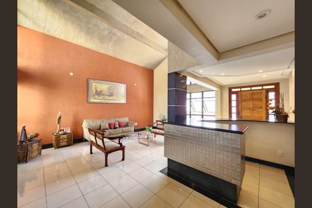 Casa à venda com 360m², 5 quartos e 4 vagas Casa à venda com 360m², 5 quartos e 4 vagasSala