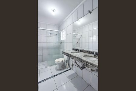 Casa à venda com 160m², 2 quartos e 2 vagas Casa à venda com 160m², 2 quartos e 2 vagasBanheiro da Suíte 1