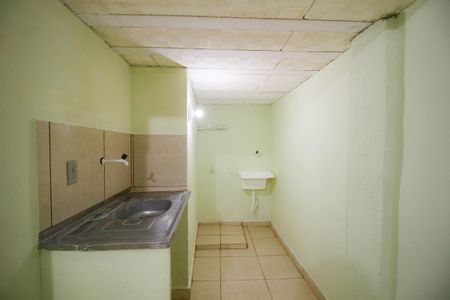 Casa para alugar com 50m², 1 quarto e sem vagaÁrea de Serviço