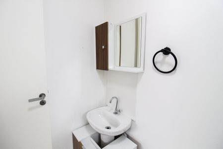 Apartamento para alugar com 37m², 2 quartos e sem vaga Apartamento para alugar com 37m², 2 quartos e sem vagaBanheiro