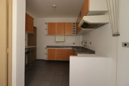 Apartamento para alugar com 74m², 2 quartos e 1 vagaÁrea de Serviço