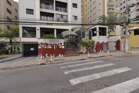 Apartamento para alugar com 74m², 2 quartos e 1 vagaFachada