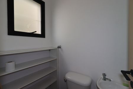 Apartamento para alugar com 74m², 2 quartos e 1 vagaBanheiro de Serviço