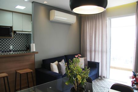 Sala de apartamento à venda com 2 quartos, 71m² em Vila Antonieta, Guarulhos