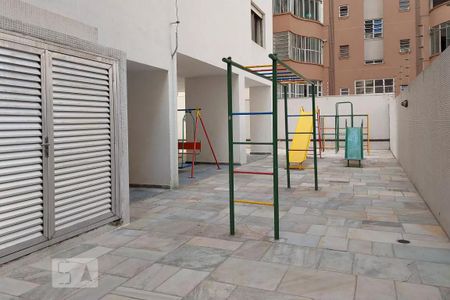 Apartamento à venda com 275m², 3 quartos e 4 vagasÁrea comum - Playground