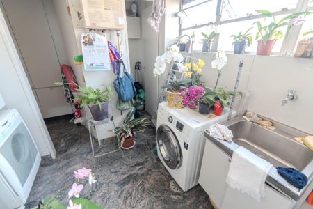 Apartamento à venda com 275m², 3 quartos e 4 vagasÁrea de Serviço