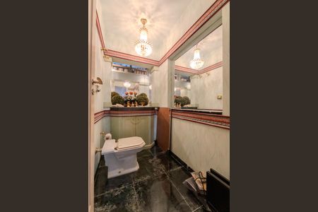 Apartamento à venda com 275m², 3 quartos e 4 vagasLavabo