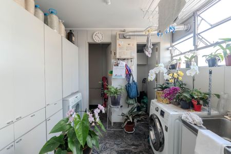 Apartamento à venda com 275m², 3 quartos e 4 vagasÁrea de Serviço