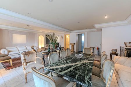 Apartamento à venda com 275m², 3 quartos e 4 vagasSala