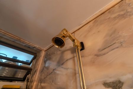 Apartamento à venda com 275m², 3 quartos e 4 vagasBanheiro da Suíte 2