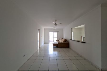 Sala de apartamento para alugar com 3 quartos, 135m² em Aviação, Praia Grande