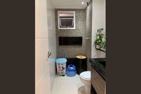 Apartamento à venda com 79m², 2 quartos e 2 vagas Apartamento à venda com 79m², 2 quartos e 2 vagasBanheiro