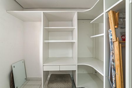 Apartamento para alugar com 178m², 3 quartos e 3 vagasCloset