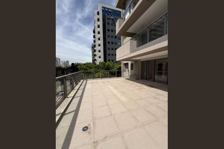 Apartamento à venda com 131m², 1 quarto e 1 vagaÁrea comum